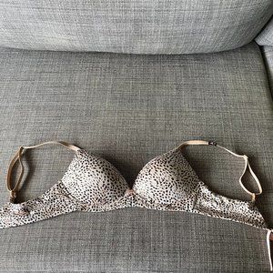 Victoria Secret Body by Victoria 34B